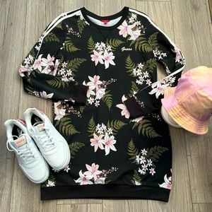 Guess; NWOT; Boho inspired. Sweatshirt or mini dress, what’s your preference?